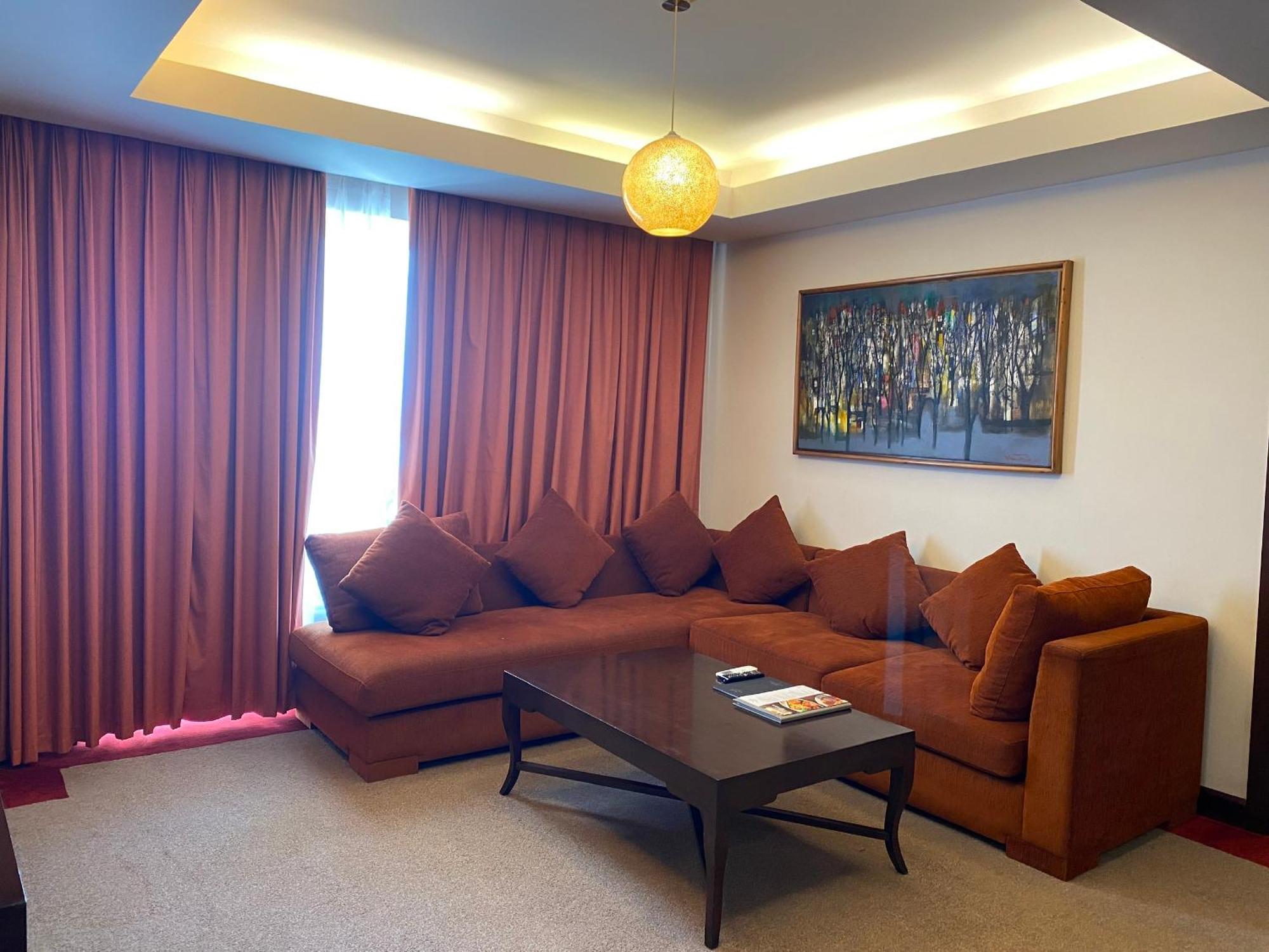 Muong Thanh Holiday Hue Hotel Szoba fotó
